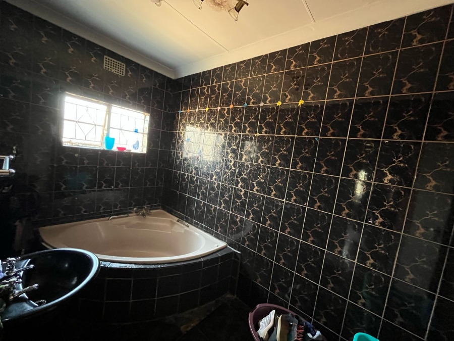 3 Bedroom Property for Sale in Oos Einde North West